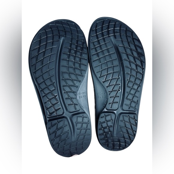 OOFOS OOriginal Recovery Slide Sandals – Sz M10/W12 in Black main image 5